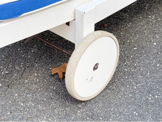 Pair Of Weatherend Estate Furniture Chaise Lounge Chairs