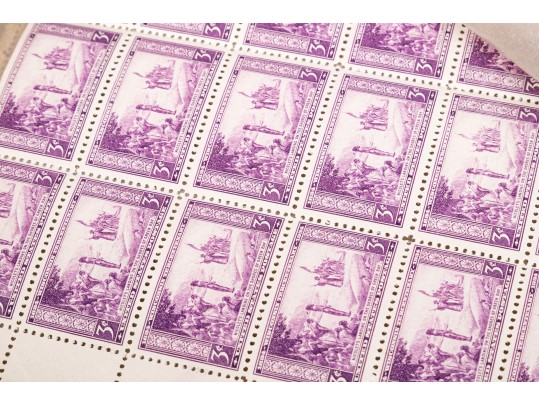 Collection Of 1050 United States Stamps