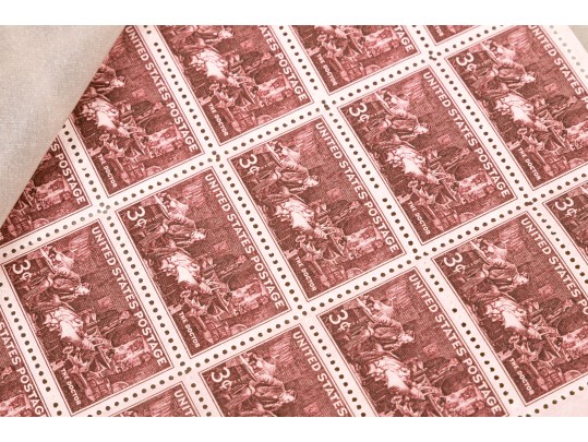 Collection Of 1050 United States Stamps