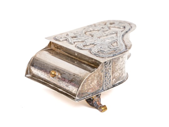 Whimsical Sterling Miniature Piano, 2.3 Ozt.