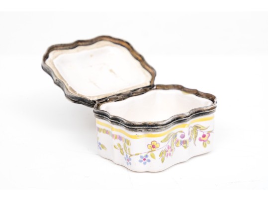 Antique Mid 19th Century Charming Hinged Battersea Box, Horse And Rider Motif