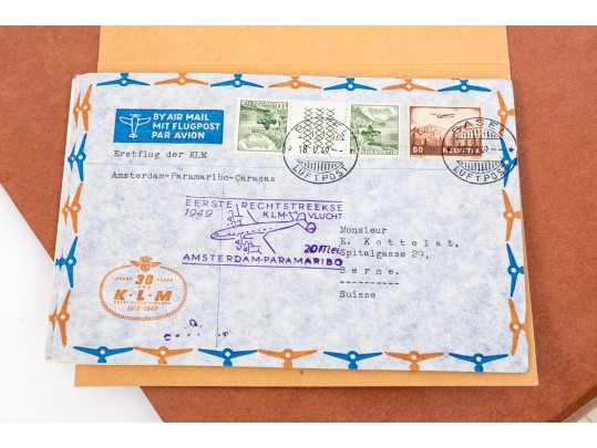 Collection Of 1050 United States Stamps