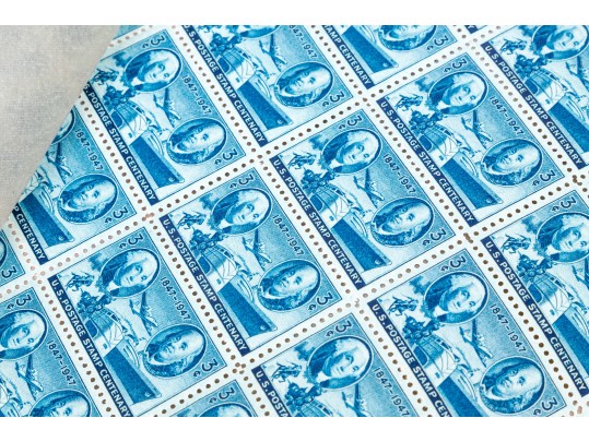 Collection Of 1050 United States Stamps