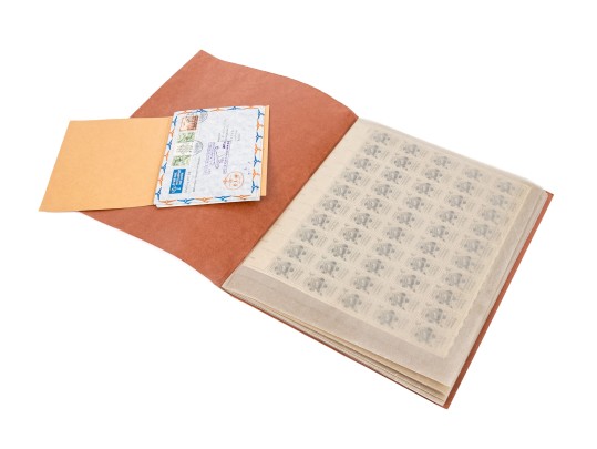 Collection Of 1050 United States Stamps