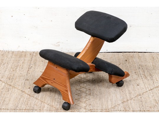 Mobile Woden Ergonomic Kneeling Chair