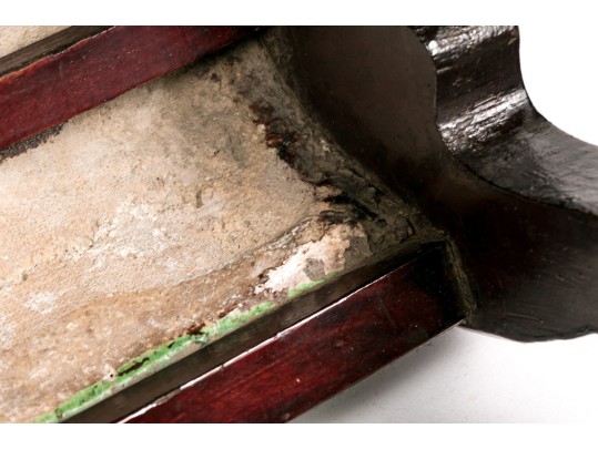 Chinese Glazed Roof Tile On Stand