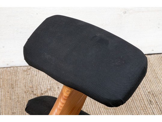 Mobile Woden Ergonomic Kneeling Chair