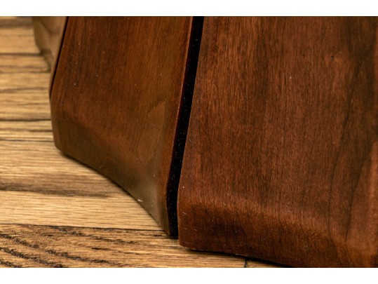 Stickley Furniture Modern Pedestal Table