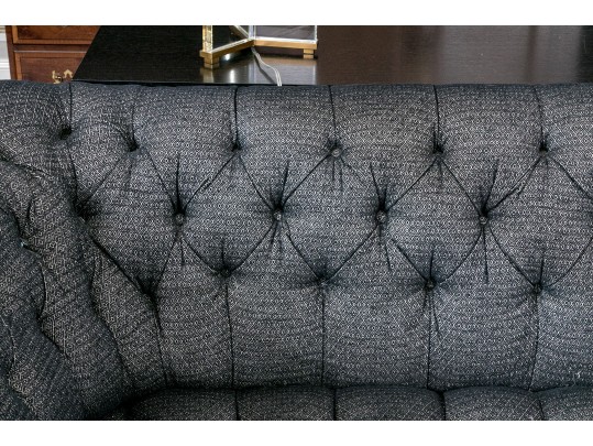 Fashionable Chesterfield Style Upholstered Sofa