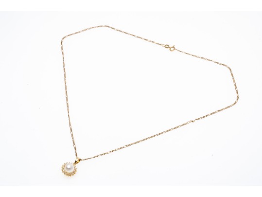 14K Pearl And Diamond Pendant Necklace