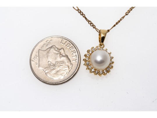 14K Pearl And Diamond Pendant Necklace
