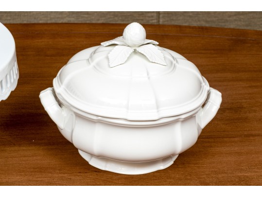 Adorable Villeroy & Bosch & Grace Ceramic Serving Wares