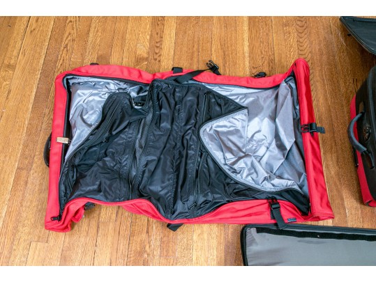 Set Of 5 Swiss, Victorionox Canvas Luggage Pieces