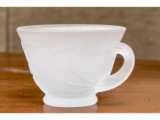 Fabulous Glass Punch Bowl With 12 Cups