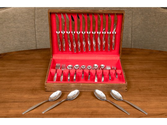 Wm. Rogers MFG. Co. Solid Stainless Steel Flatware Service, With Case
