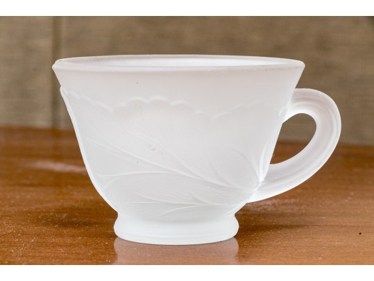 Fabulous Glass Punch Bowl With 12 Cups