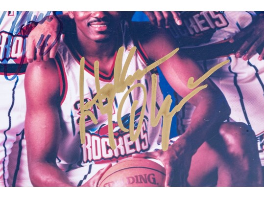Autographed Houston Rockets Basketball Memorabilia Photograph