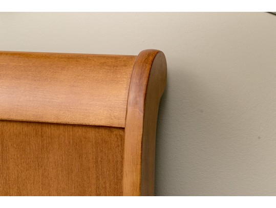 Queen Sized Handsome And Nicely Finished Sleigh Bed