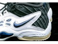 Autographed Allan Houston Basketball Shoes