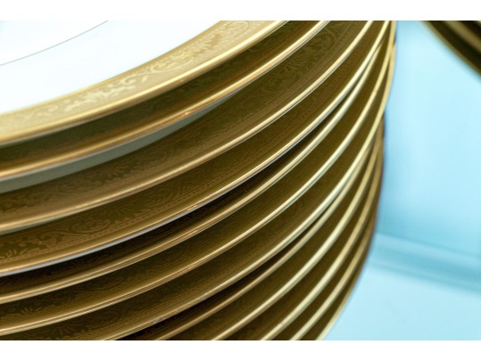 Large Vintage Raynaud Limoges Partial Dinner Service With Complementary Vintage Coffee Set