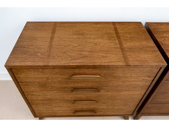 Pair Of Heritage Henredon Mid Century Modern Dressers