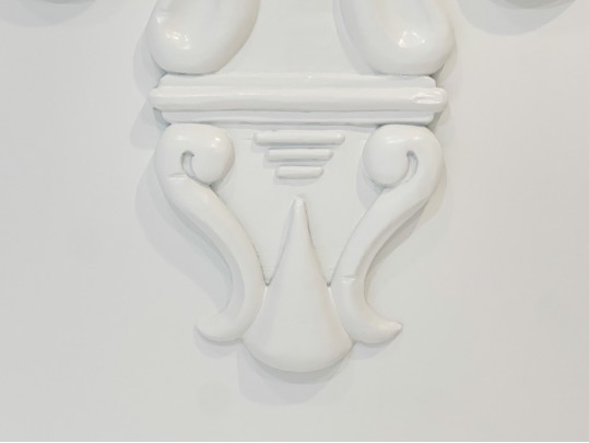 Elegant French Bedstead With Fleur De Lis Finial 