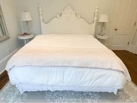 Elegant French Bedstead With Fleur De Lis Finial 