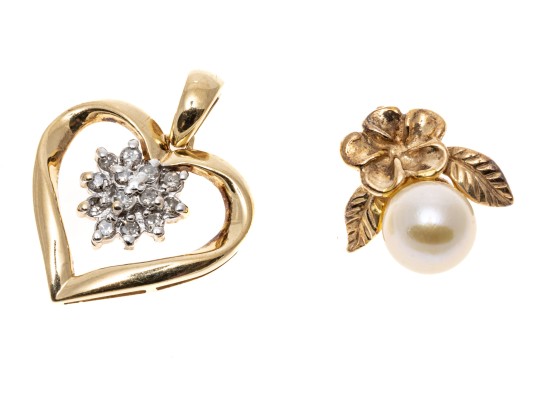 10K Heart And Floral Pearl Set Pendants