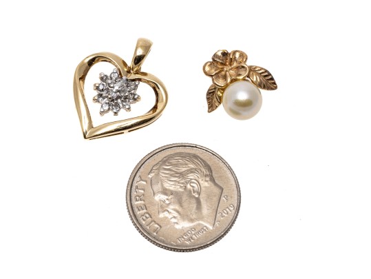 10K Heart And Floral Pearl Set Pendants