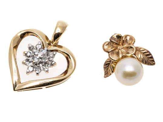 10K Heart And Floral Pearl Set Pendants