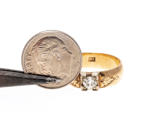 18k Yellow Gold Vintage Band Ring Set With European Cut Diamond, Size 7