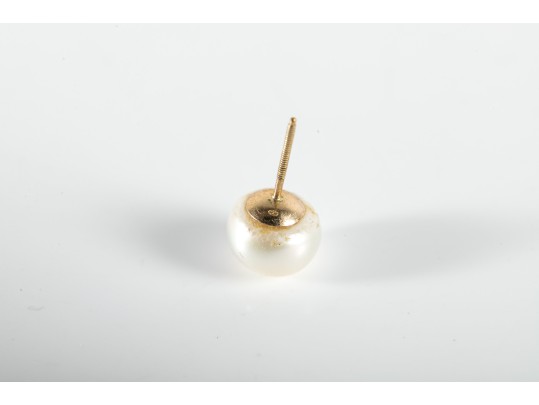 14k Yellow Gold Cultured Pearl Stud Earrings