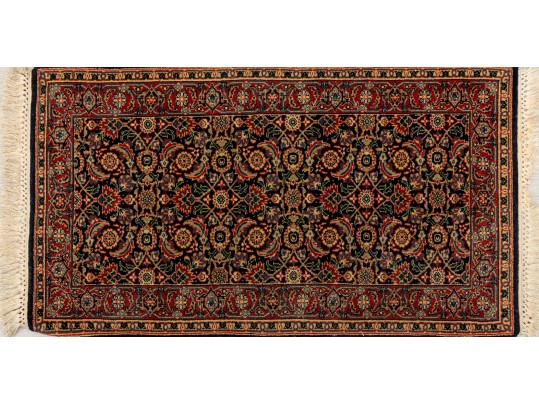 Small Hand-knotted Herati Oriental Wool Rug (3'11' X 2'2')