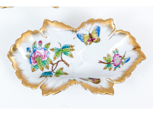 Pair Of Herend 'Queen Victoria' Leaf Form Dresser Top Dishes