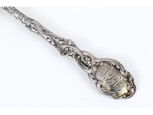 Gorham Beautiful Vintage Sterling Silver Large Versailles Flat Handle Knife/Crumber