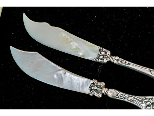 Mother Of Pearl Caviar Plate With Two Sterling Handled Knives