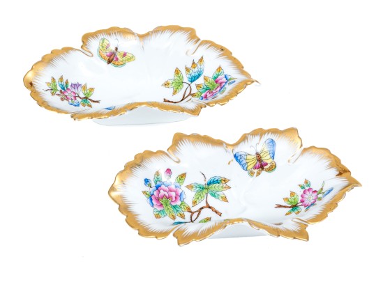 Pair Of Herend 'Queen Victoria' Leaf Form Dresser Top Dishes