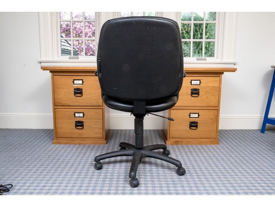 Useful Black Office Chair