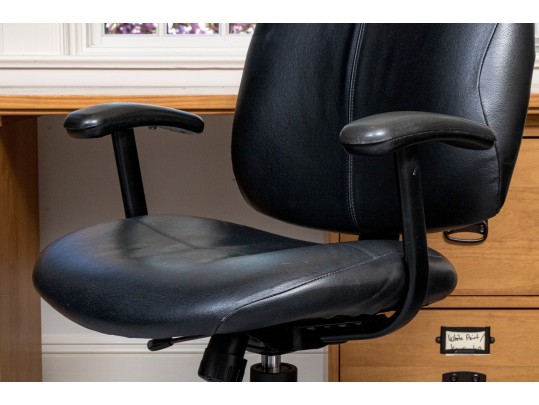 Useful Black Office Chair