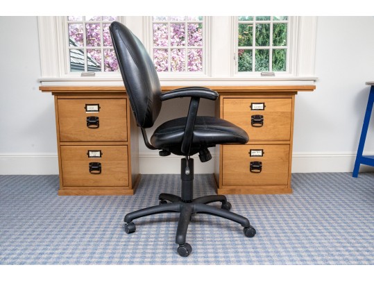 Useful Black Office Chair