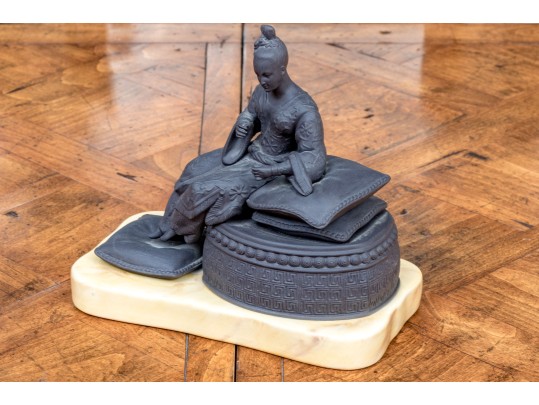 Lovely Baker Knapp & Tubbs Reclining Woman