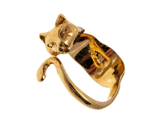 Charming 18K Cat Form Ring, Size 4.5