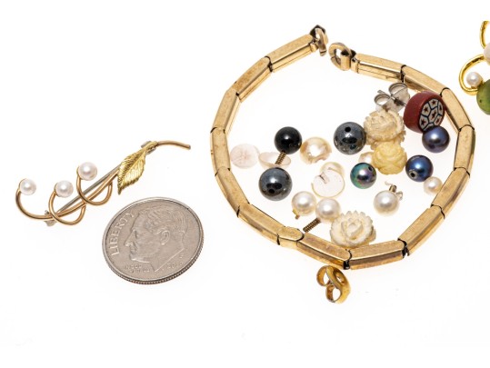 Collection Of Scrap And Fashon Jewelry