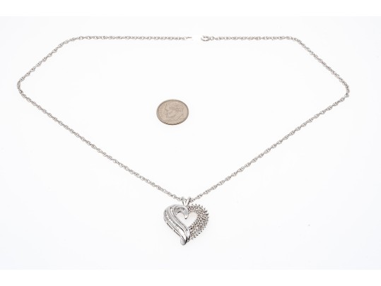 14k White Gold And Diamond Heart Pendant Necklace