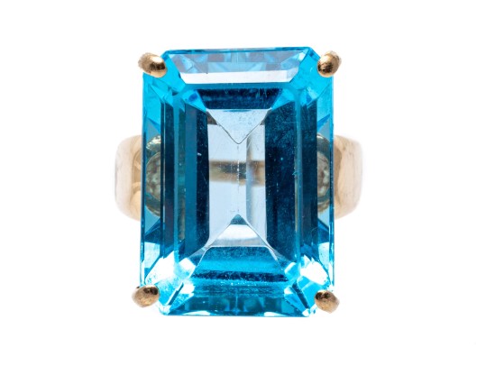 10K Yellow Gold Blue Topaz Statement Ring, Size 5