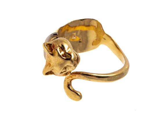 Charming 18K Cat Form Ring, Size 4.5