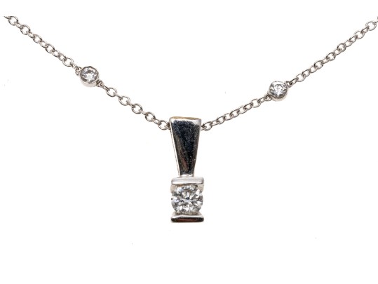 14k White Gold And Diamond Pendant Necklace
