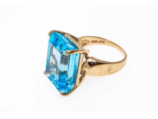 10K Yellow Gold Blue Topaz Statement Ring, Size 5