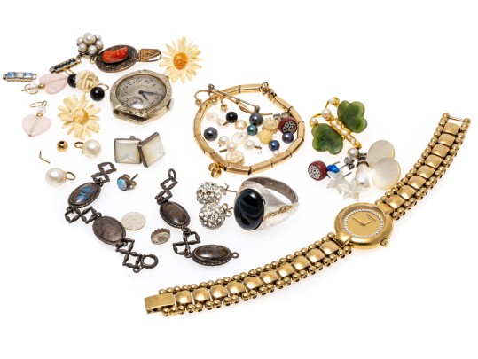 Collection Of Scrap And Fashon Jewelry