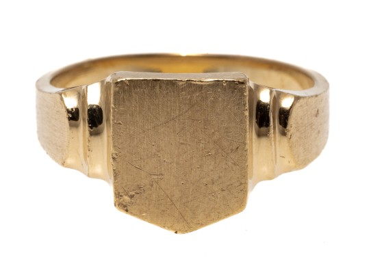 14K Yellow Gold Shield Signet Ring, Size 6.25